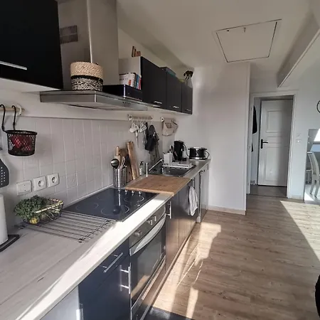 Cosy à 1km De La Apartamento